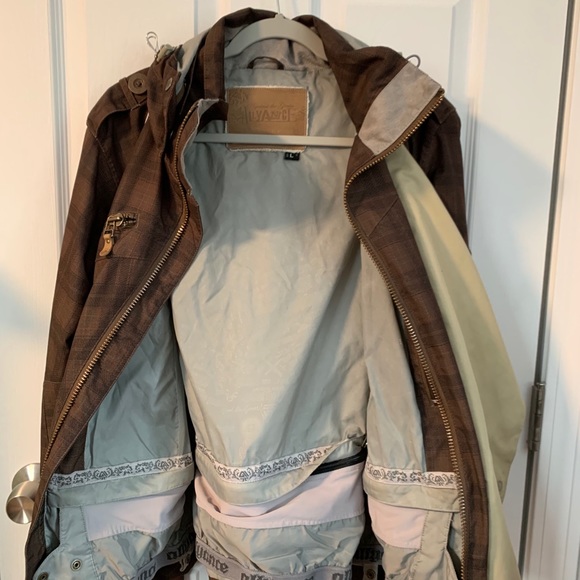 Against the Grain 🎿 Allyance Womens Winter Jacket - Picture 5 of 9